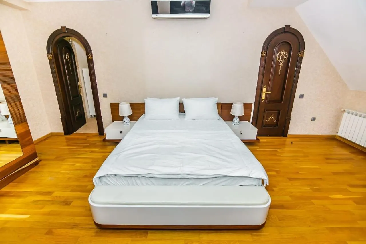 Vip Apartment Panamera Baku 0*,